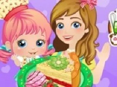 bebelusa alice gateste placinta cu mama