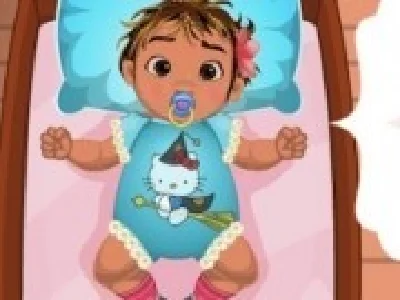 bebelusa mona de ingrijit frumos