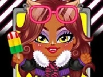 bebeluse monster high de imbracat
