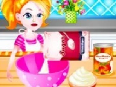 bucatareasa barbie de placinta cu capsuni