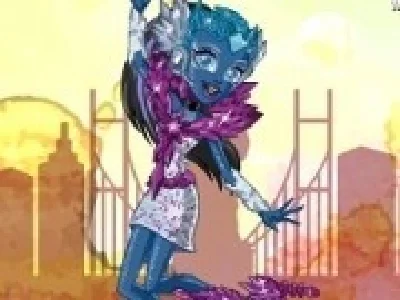 astra nova frumoasa din monster high