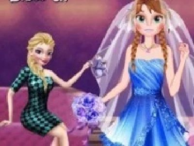 elsa o imbraca pe anna
