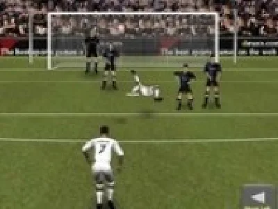 fotbal suturi din centrare