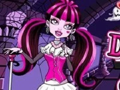 machiajul nou cu draculaura din monster high