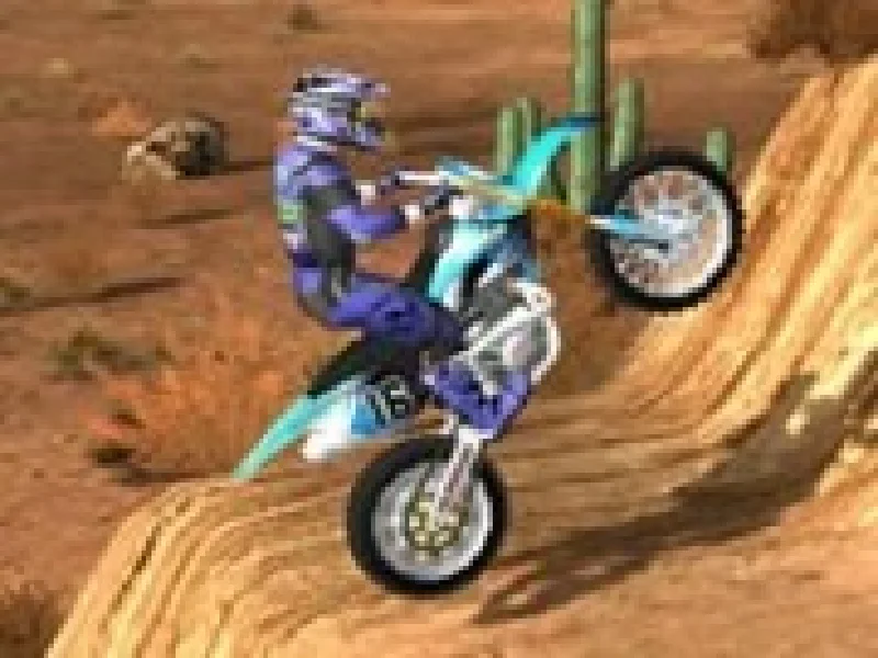 motoreta de sarit si cascadorii