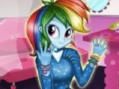 rainbow dash manichiura cu fetele ponei
